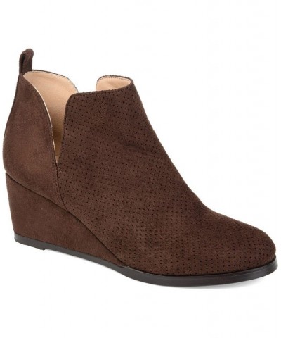 Women's Mylee Wedge Bootie Brown $45.10 Shoes