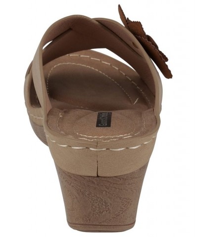 Women's Selly Flower Wedge Sandals Tan/Beige $28.70 Shoes