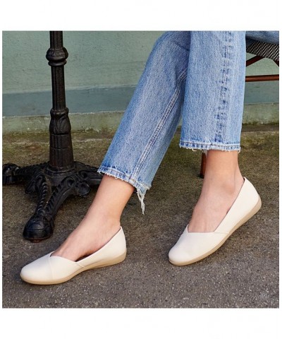 Notorious Flats Tan/Beige $36.00 Shoes